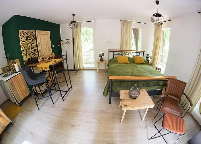 Living Forest شقة *