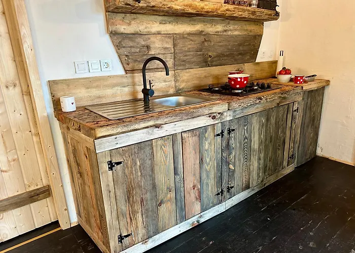 Living Forest مورفسكه تيبليتسه