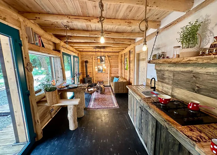 Living Forest شقة *