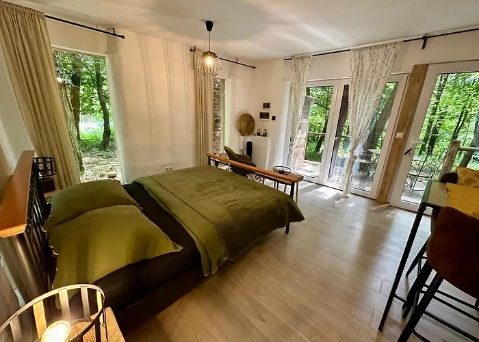 Living Forest مورفسكه تيبليتسه